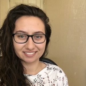 Meet your Posher, Hailey